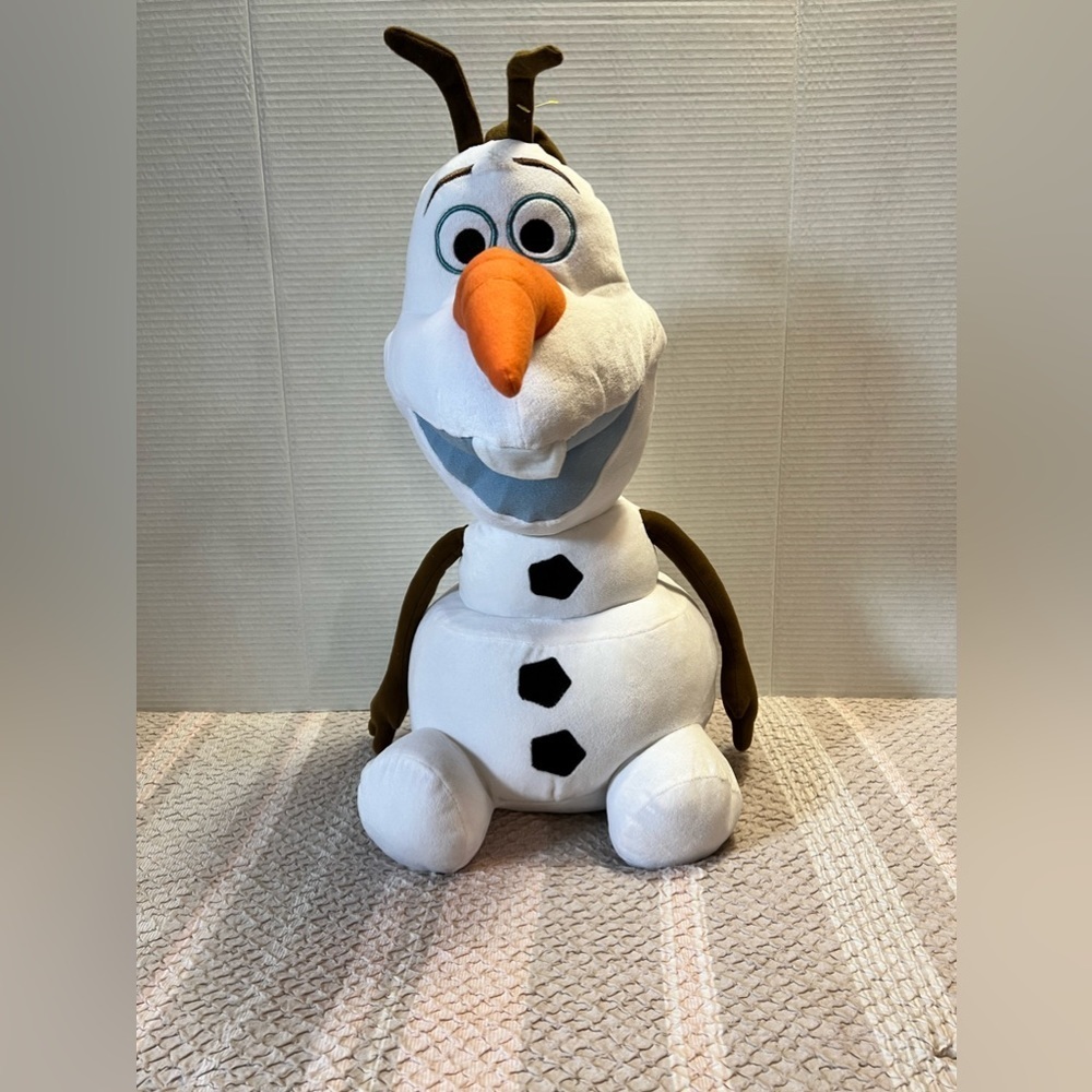 Olaf - Picture 3 of 6
